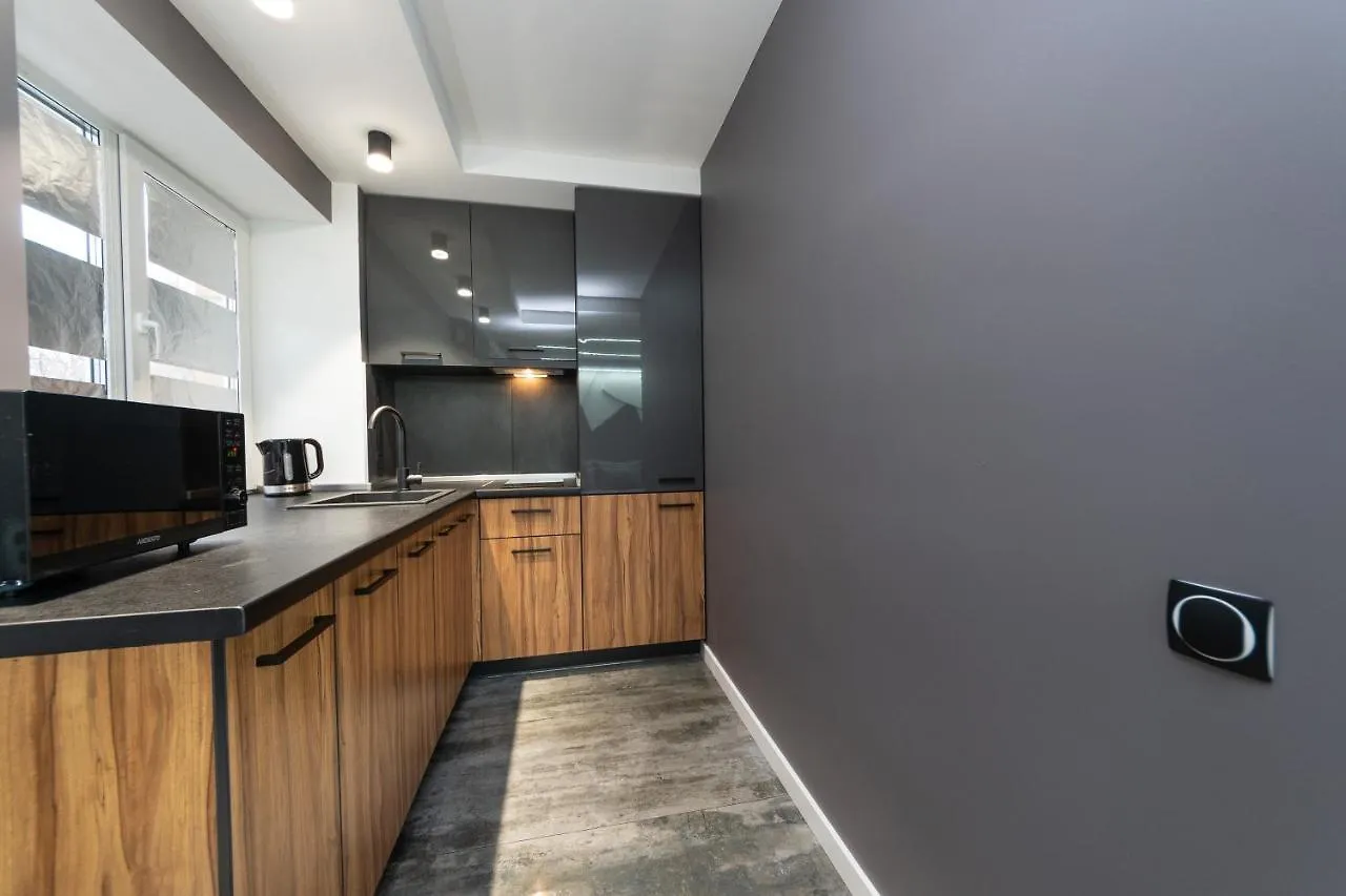 Luxrent Apartments On Lesi Ukrainki - Kiev 0*, קייב