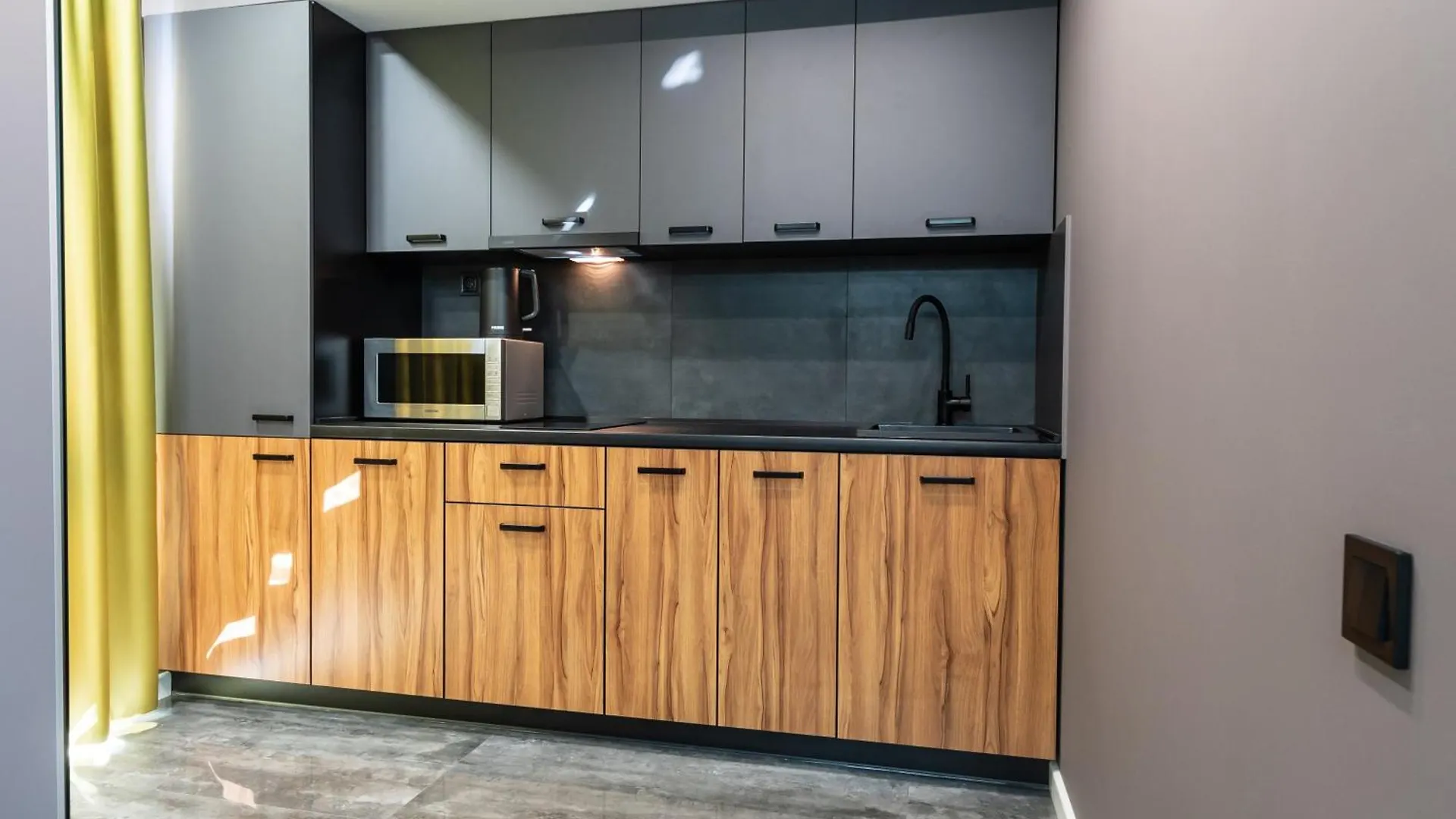 Luxrent Apartments On Lesi Ukrainki - Kiev אוקראינה